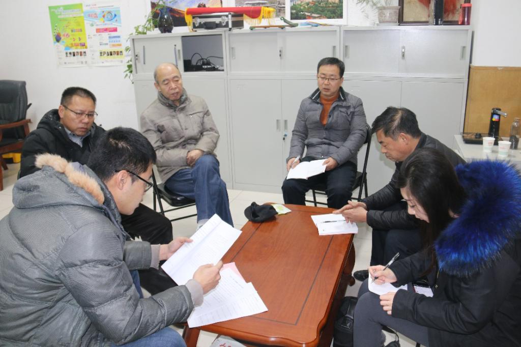 主题党日活动现场